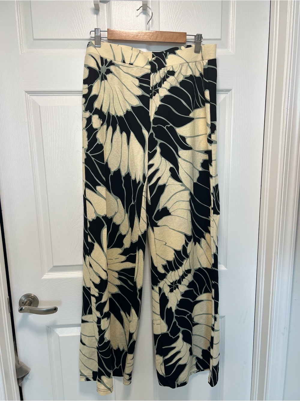 SFERRA Cream Floral Wide-Leg Pants on Black
